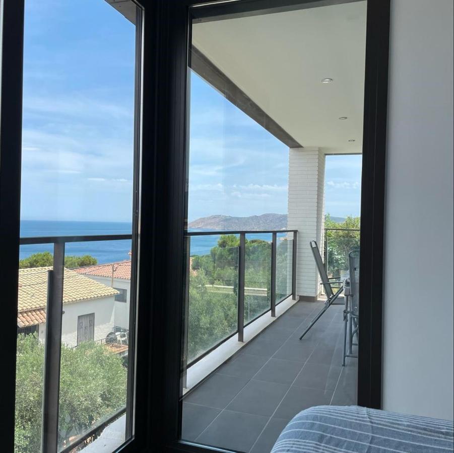 Apartment Sea View Llança Esterno foto