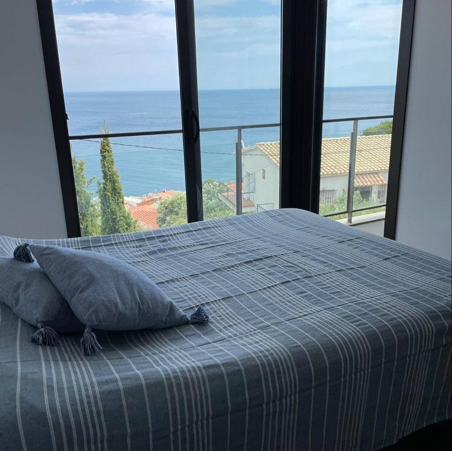 Apartment Sea View Llança Esterno foto